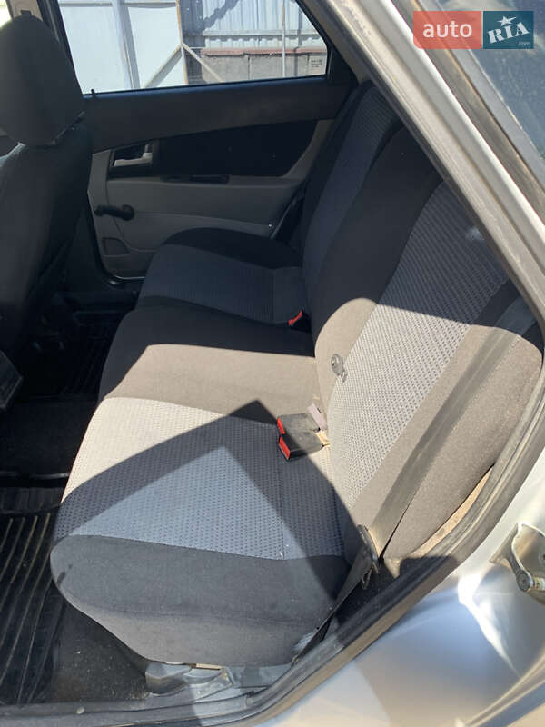 Хэтчбек ВАЗ / Lada 2172 Priora 2010 в Тернополе