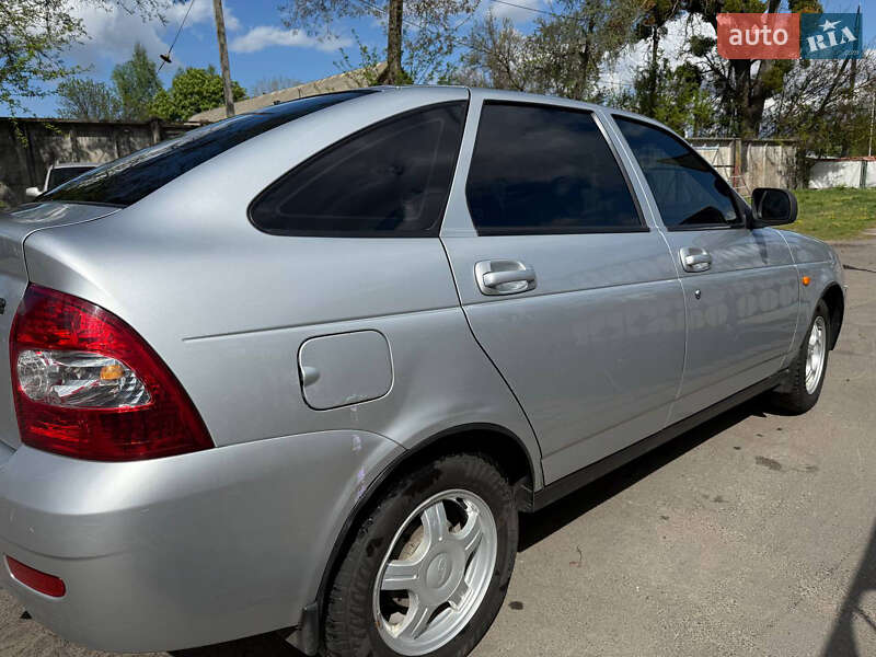 Хетчбек ВАЗ / Lada 2172 Priora 2009 в Лубнах