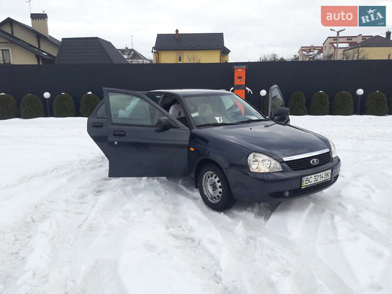 Хетчбек ВАЗ / Lada 2172 Priora 2008 в Львові