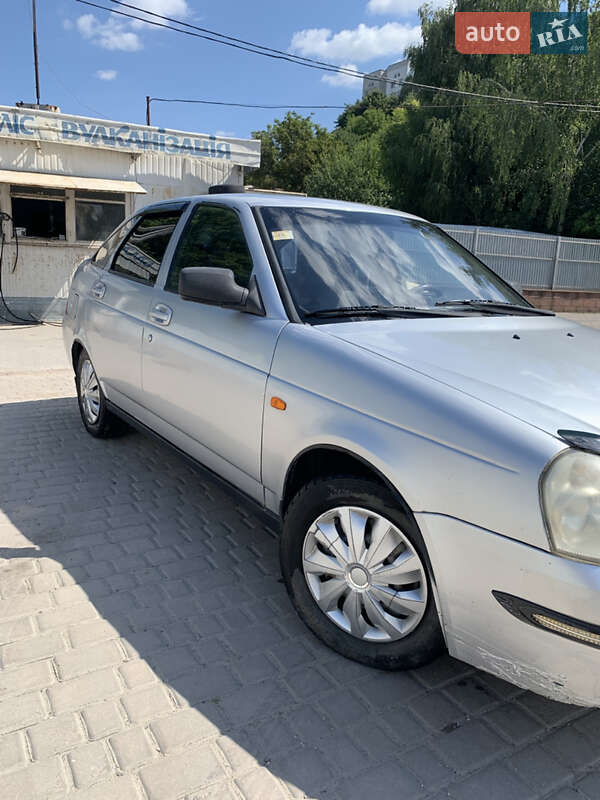 ВАЗ / Lada 2172 Priora 2010 ВАЗ / Lada 2172 Priora 2010