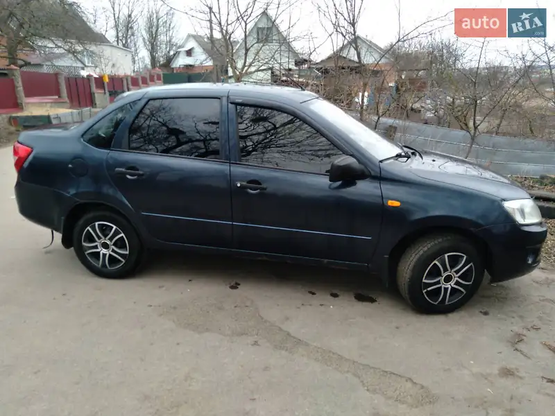 ВАЗ / Lada 2190 Granta 2013 VIN XTA219010D0137775 фото оголошення 6 з 44