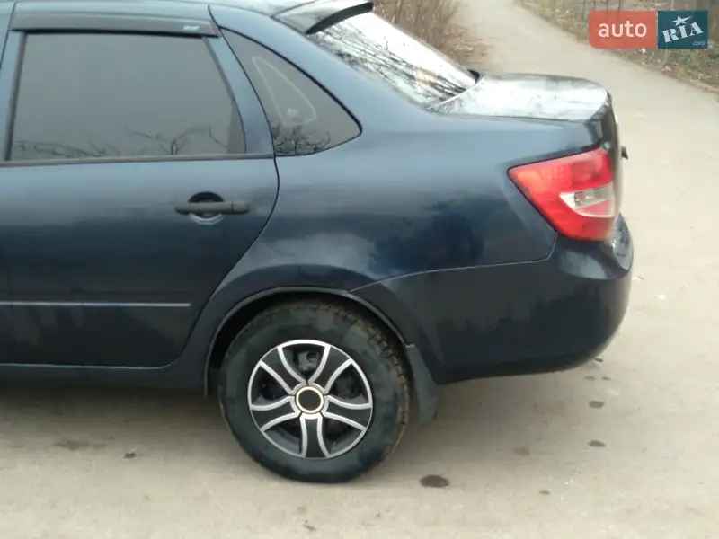 ВАЗ / Lada 2190 Granta 2013 VIN XTA219010D0137775 фото оголошення 11 з 44