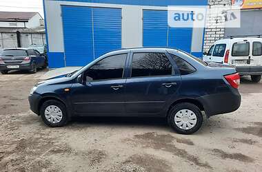 Седан ВАЗ 2190 Granta 2012 в 