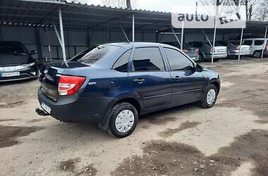 Седан ВАЗ 2190 Granta 2012 в 