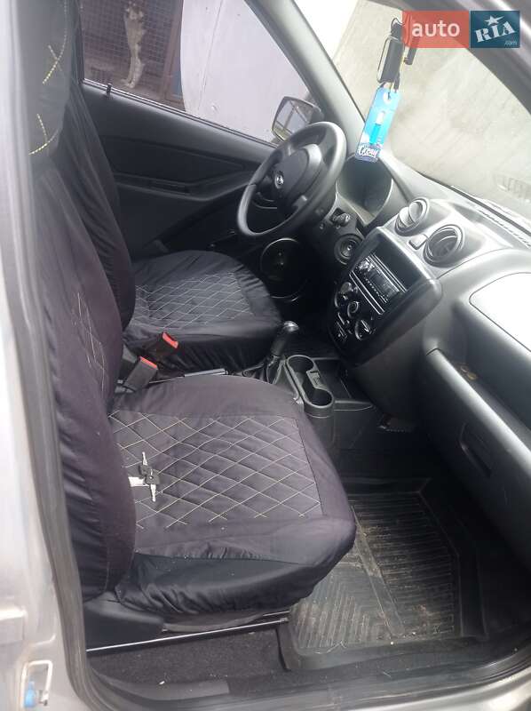 Седан ВАЗ / Lada 2190 Granta 2015 в Кегичівці фото 3 Седан ВАЗ / Lada 2190 Granta 2015 в Кегичівці