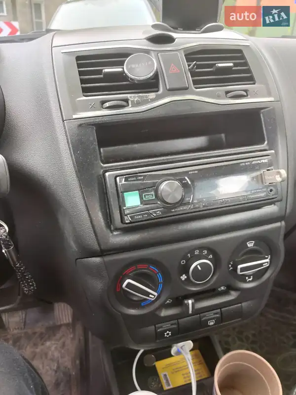 ВАЗ / Lada 2190 Granta