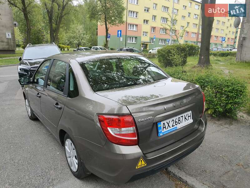 Седан ВАЗ / Lada 2190 Granta 2021 в Харькове