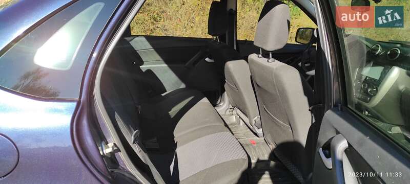 Седан ВАЗ / Lada 2190 Granta 2013 в Днепре