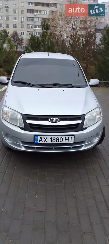 ВАЗ / Lada 2190 Granta 2013