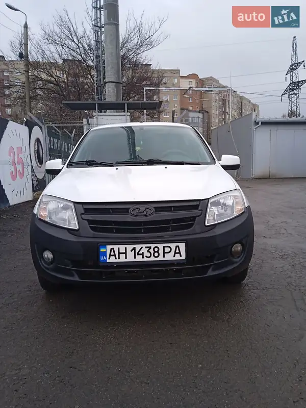 ВАЗ / Lada 2190 Granta 2013