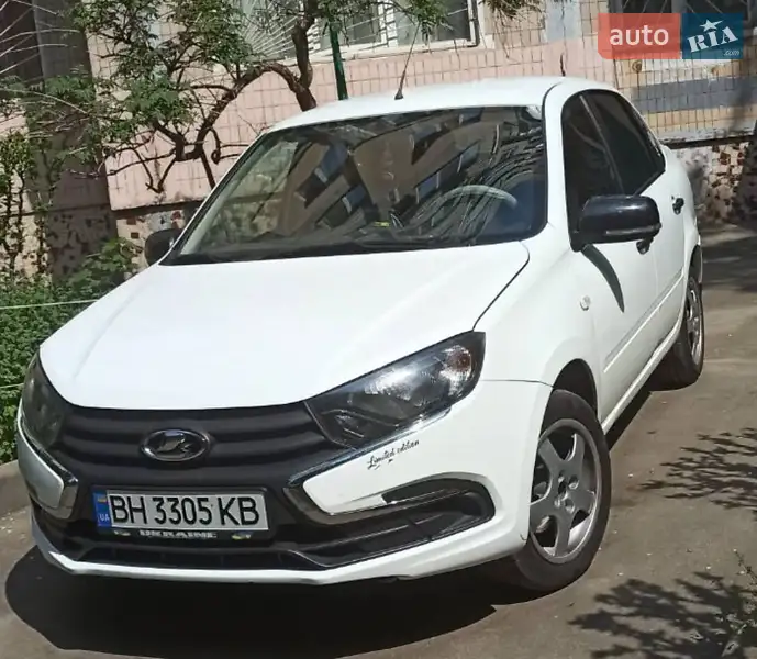 ВАЗ / Lada 2190 Granta