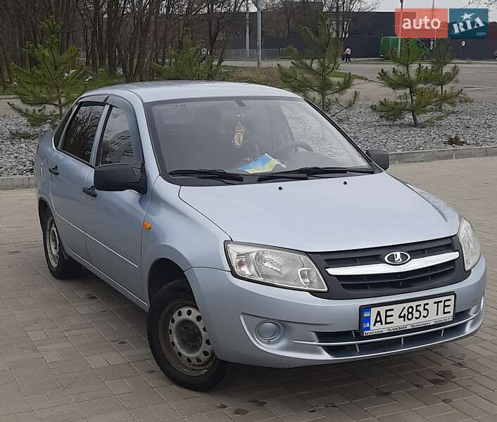 Седан ВАЗ / Lada 2190 Granta 2012 в Днепре фото 2 Седан ВАЗ / Lada 2190 Granta 2012 в Днепре