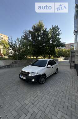 Седан ВАЗ / Lada 2190 Granta 2015 в Краматорске