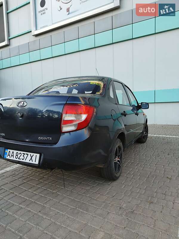 Седан ВАЗ / Lada 2190 Granta 2013 в Одессе фото 5 Седан ВАЗ / Lada 2190 Granta 2013 в Одессе