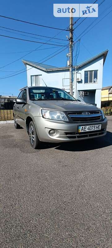 Седан ВАЗ / Lada 2190 Granta 2012 в Богданівці