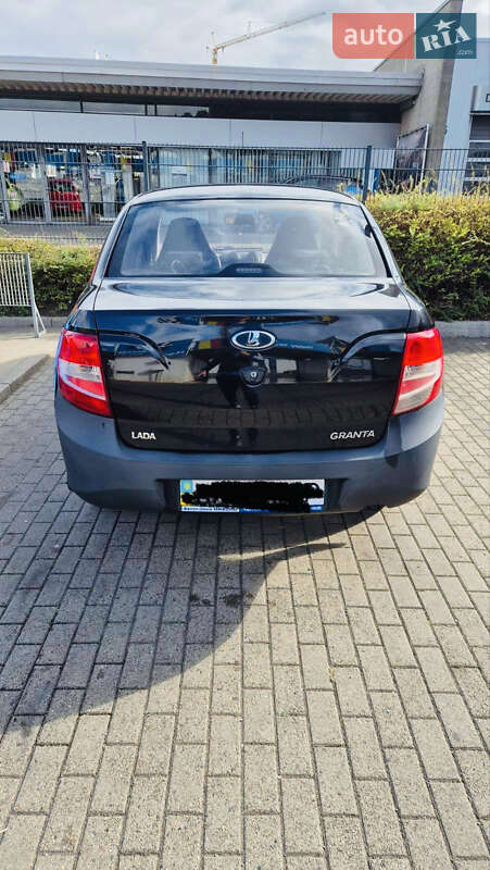 Седан ВАЗ / Lada 2190 Granta 2012 в Харькове