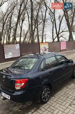 Седан ВАЗ 2190 Granta 2013 в 