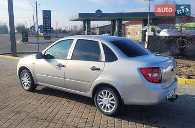 Седан ВАЗ / Lada 2190 Granta 2014 в Белгороде-Днестровском