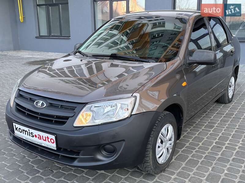 Седан ВАЗ / Lada 2190 Granta 2015 в Виннице