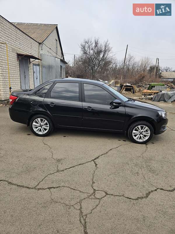 Седан ВАЗ / Lada 2190 Granta 2021 в Городище