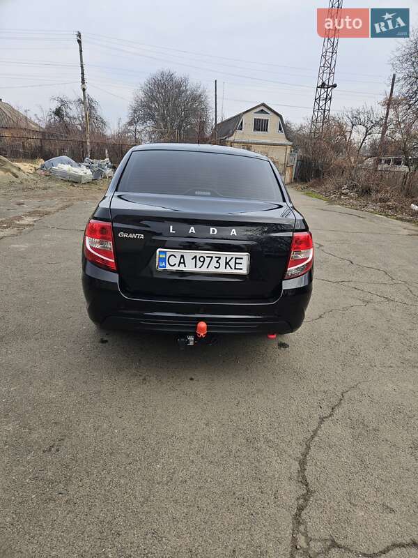 Седан ВАЗ / Lada 2190 Granta 2021 в Городище