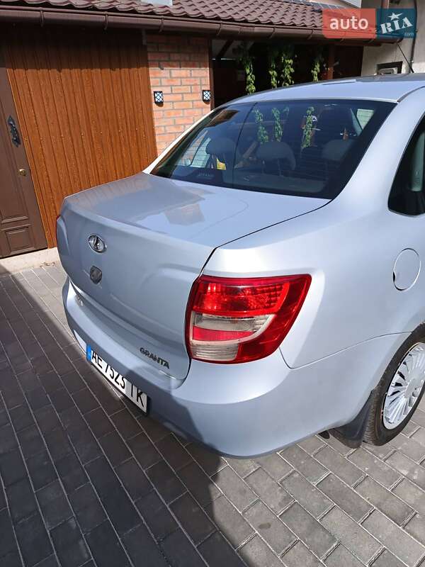 Седан ВАЗ / Lada 2190 Granta 2014 в Кривом Роге фото 4 Седан ВАЗ / Lada 2190 Granta 2014 в Кривом Роге