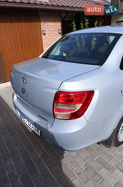 Седан ВАЗ 2190 Granta 2014 в 