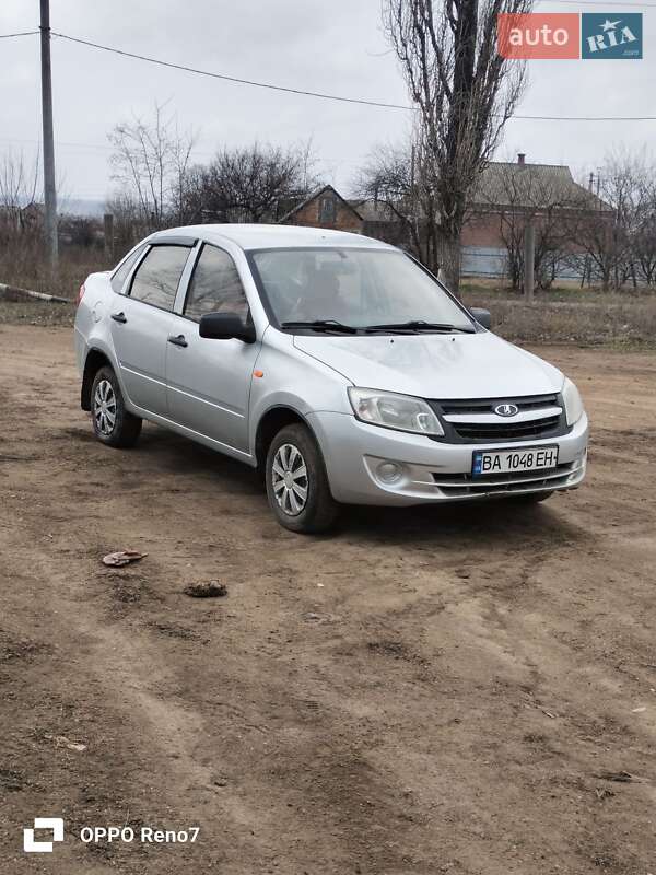 ВАЗ / Lada 2190 Granta 2012