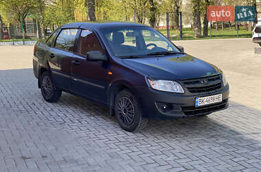 Седан ВАЗ 2190 Granta 2012 в 