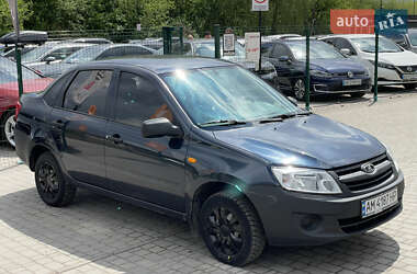 Седан ВАЗ 2190 Granta 2012 в 