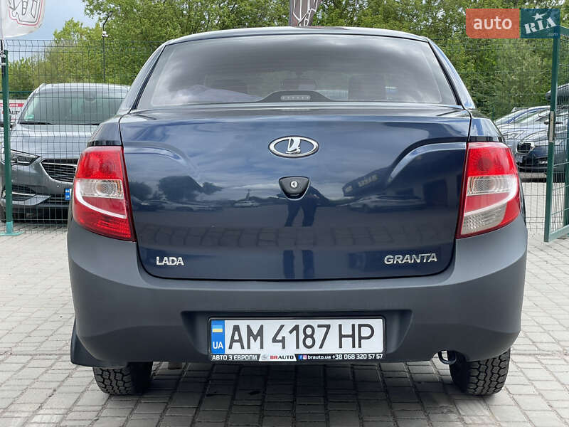 Седан ВАЗ / Lada 2190 Granta 2012 в Бердичеве