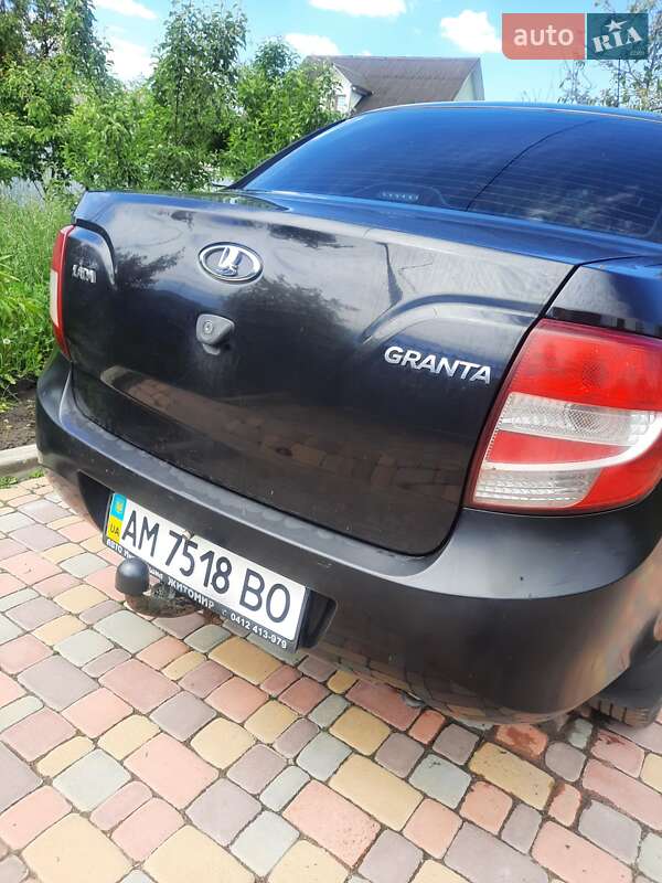 Седан ВАЗ / Lada 2190 Granta 2014 в Житомире