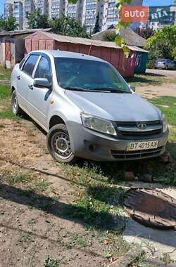 Седан ВАЗ / Lada 2190 Granta 2012 в Херсоне