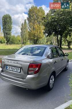 Седан ВАЗ 2190 Granta 2020 в 
