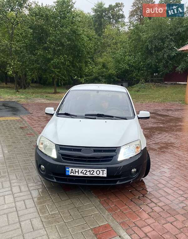 Седан ВАЗ / Lada 2190 Granta 2012 в Черкассах