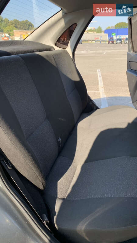 Седан ВАЗ / Lada 2190 Granta 2012 в Житомире