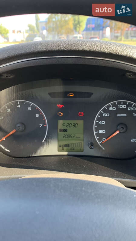 Седан ВАЗ / Lada 2190 Granta 2012 в Житомире