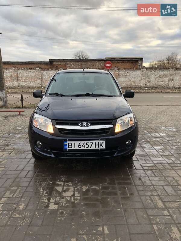 ВАЗ / Lada 2190 Granta 2013