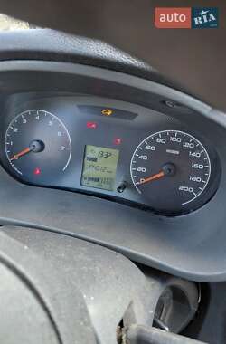 Седан ВАЗ 2190 Granta 2012 в 
