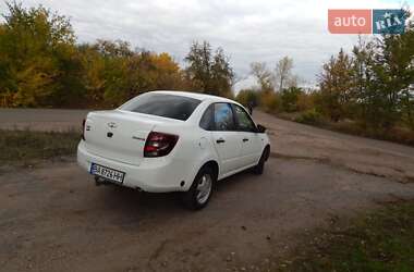 Седан ВАЗ 2190 Granta 2016 в 