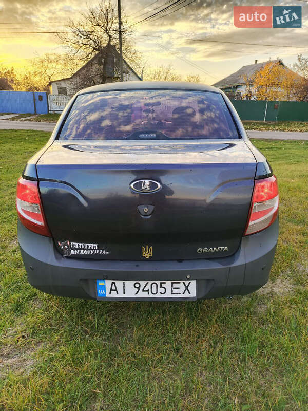 Седан ВАЗ / Lada 2190 Granta 2012 в Яготині