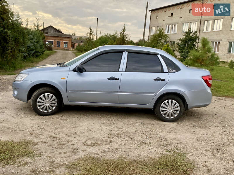 Седан ВАЗ / Lada 2190 Granta 2014 в Ахтырке фото 4 Седан ВАЗ / Lada 2190 Granta 2014 в Ахтырке