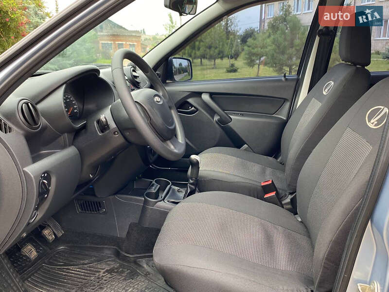 Седан ВАЗ / Lada 2190 Granta 2014 в Ахтырке фото 18 Седан ВАЗ / Lada 2190 Granta 2014 в Ахтырке