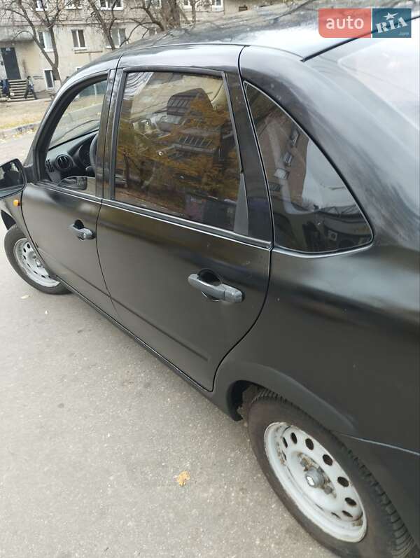 Седан ВАЗ / Lada 2190 Granta 2012 в Запорожье фото 27 Седан ВАЗ / Lada 2190 Granta 2012 в Запорожье