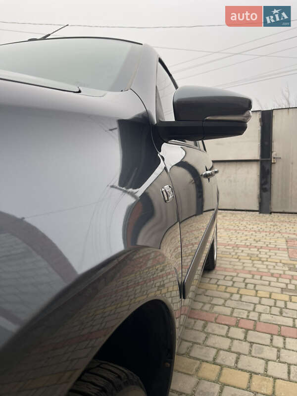 Седан ВАЗ / Lada 2190 Granta 2015 в Харкові