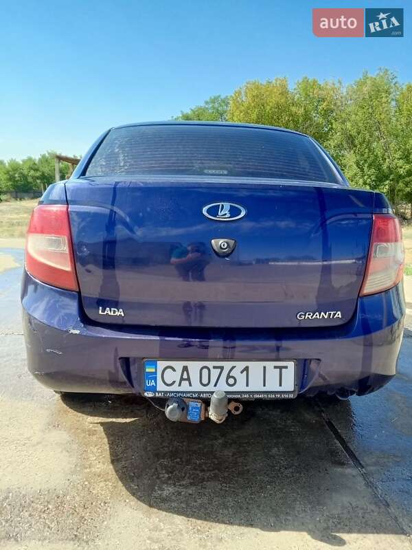 Седан ВАЗ / Lada 2190 Granta 2012 в Черкасах фото 2 Седан ВАЗ / Lada 2190 Granta 2012 в Черкасах