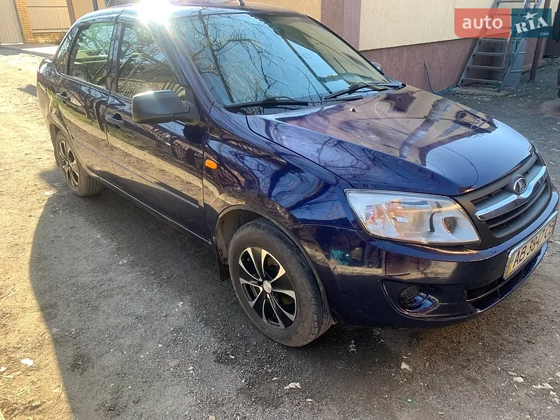 ВАЗ / Lada 2190 Granta 2014