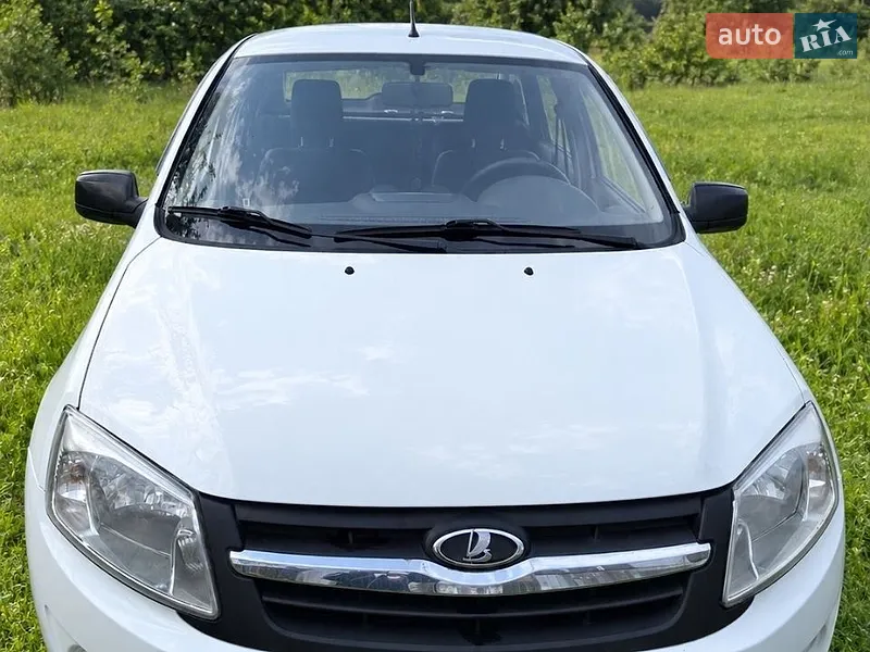 ВАЗ / Lada 2190 Granta 2013
