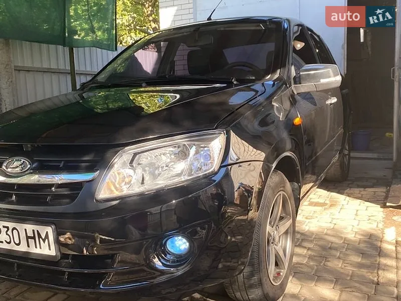 ВАЗ / Lada 2190 Granta 2013