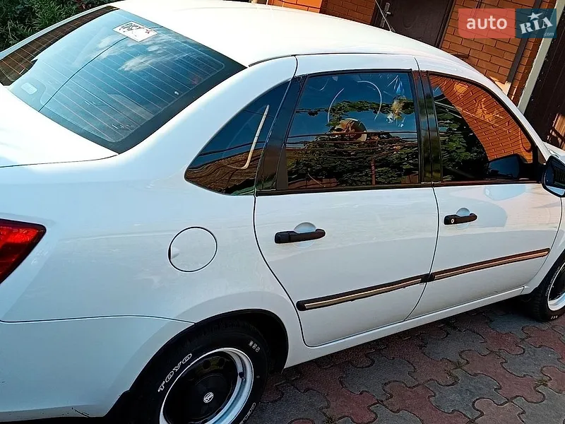 ВАЗ / Lada 2190 Granta 2014